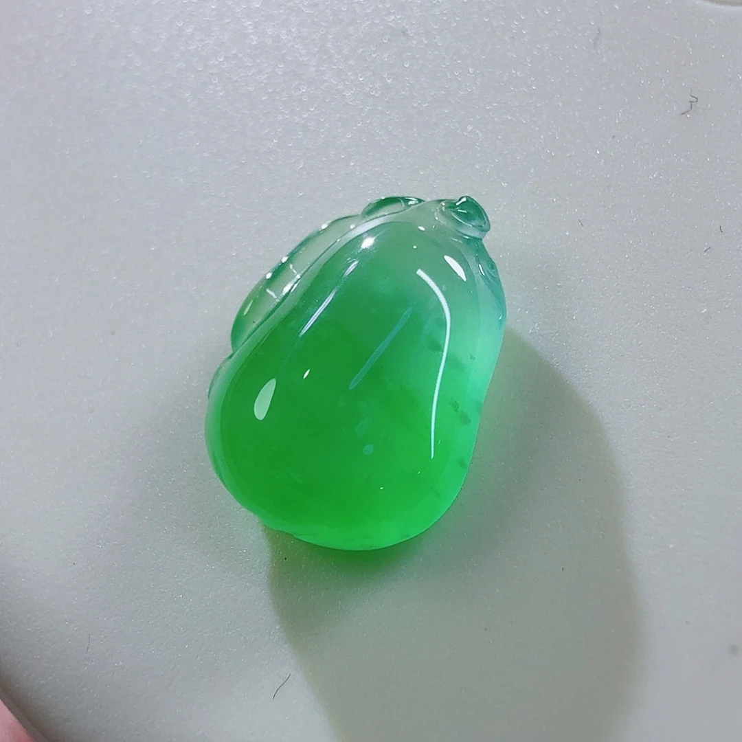 翡翠未镶嵌颈饰木纳高冰福瓜（特价特价）