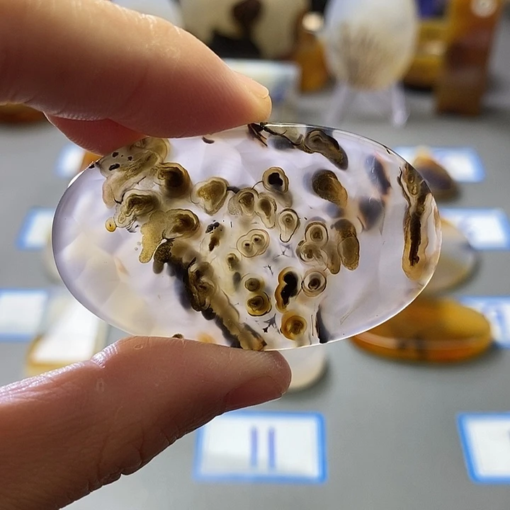 玛瑙/玉髓未镶嵌珠宝半成品82