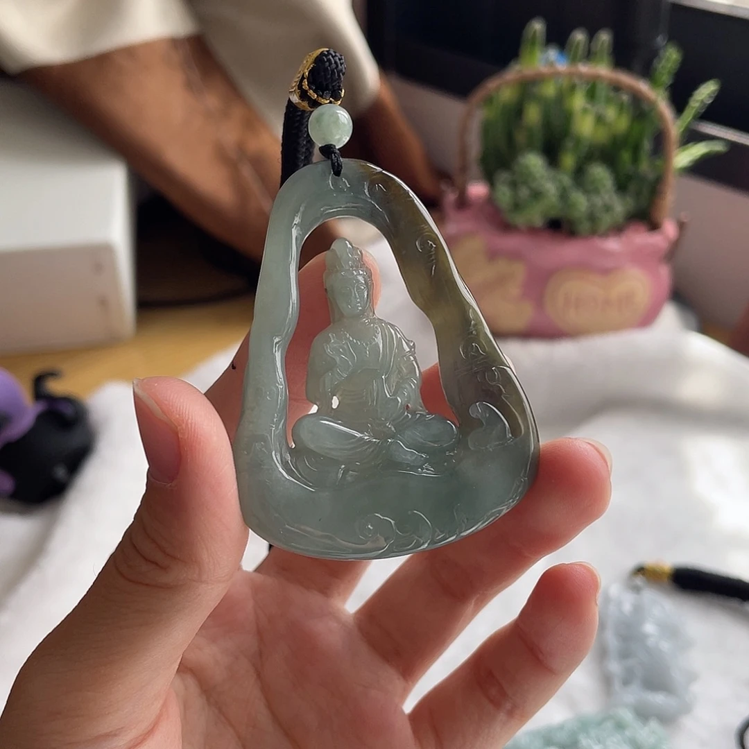 知***乐翡翠未镶嵌颈饰观音