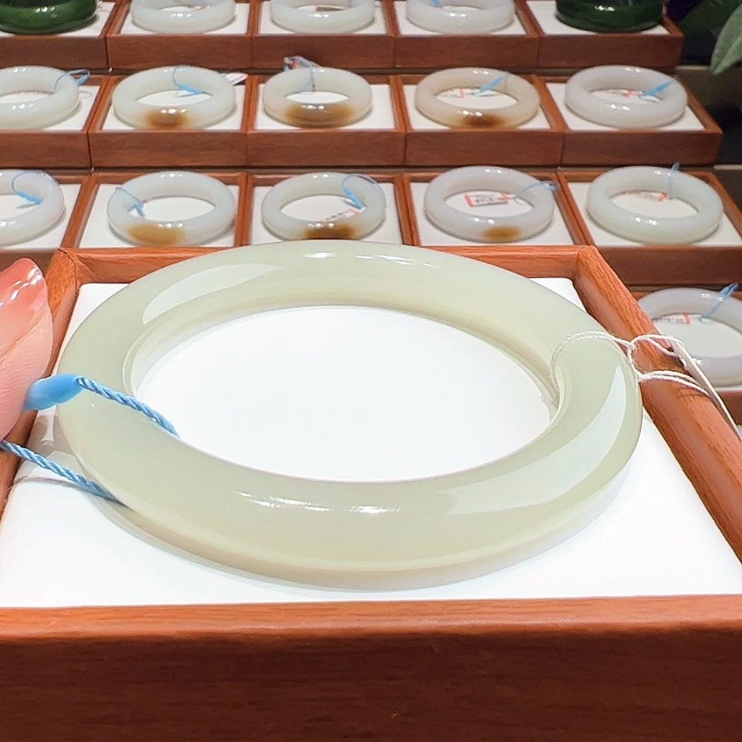 和田玉手镯5960未镶嵌