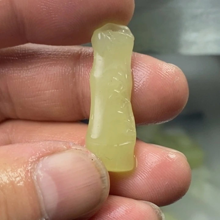 和田玉（黄玉）未镶嵌颈饰