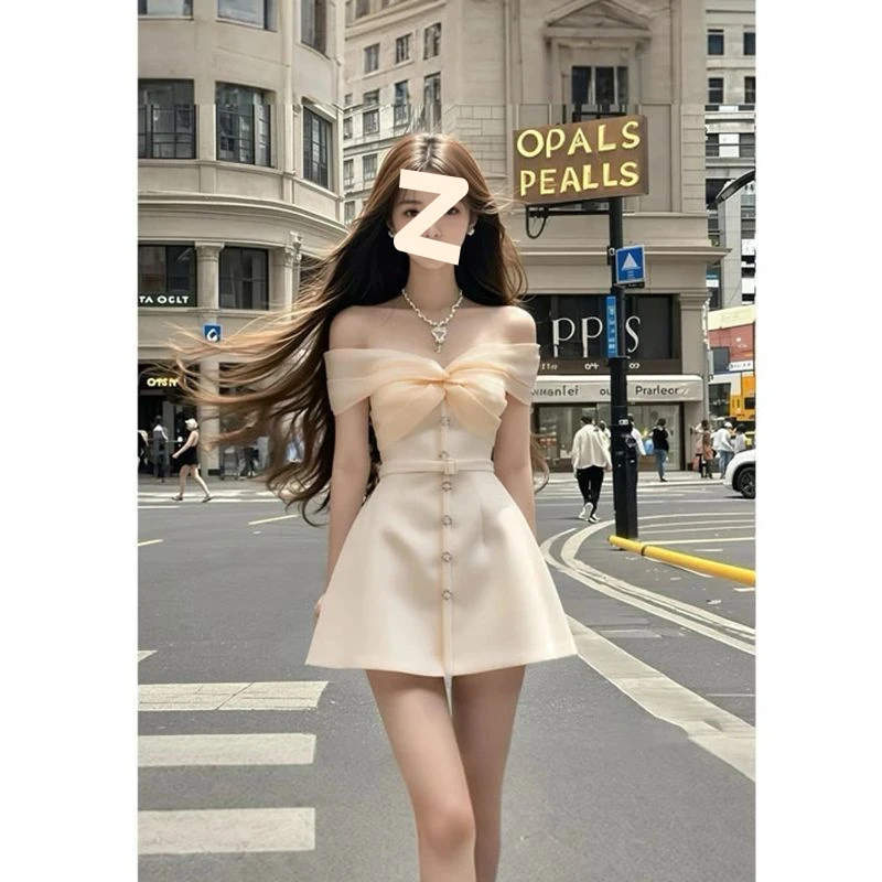 高级感抹胸结连衣裙女夏季法式设计感气质显瘦生日小礼服裙