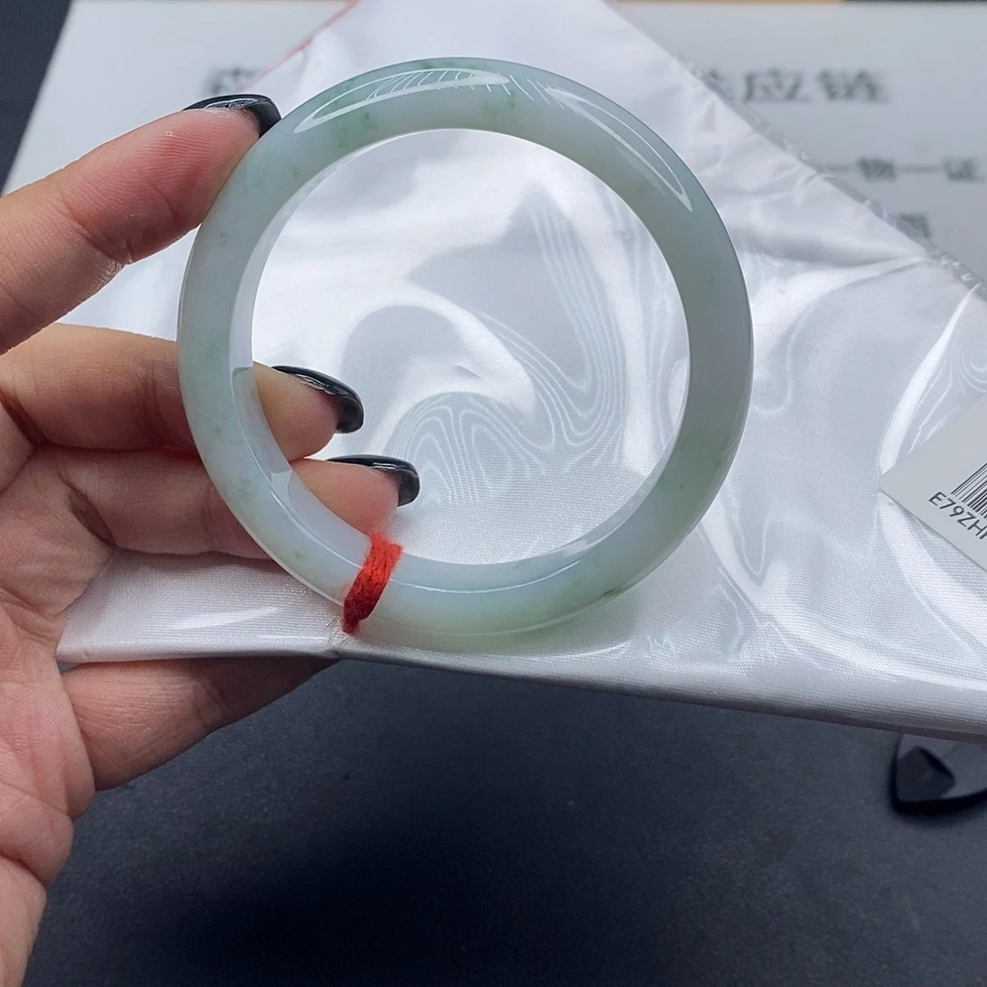 翡翠未镶嵌手镯百元手镯默认瑕疵