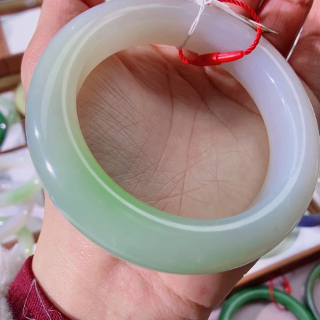 【闪购商品】未镶嵌手镯和田玉（翠青玉）