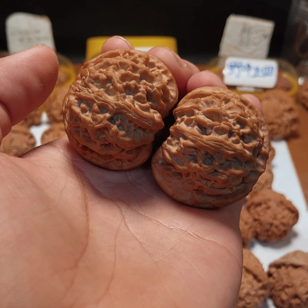 文玩核桃吊坠秘**工苹果