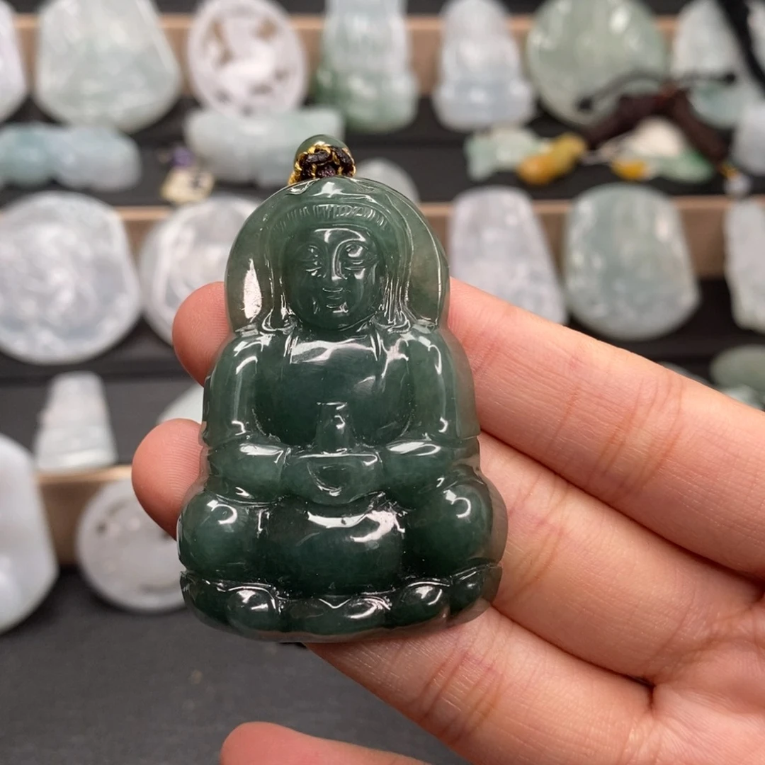 颈饰未镶嵌翡翠观音