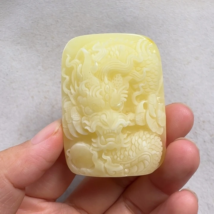 未镶嵌蜜蜡珠宝奇石