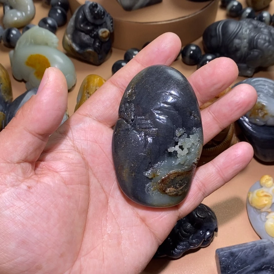 未镶嵌和田玉把件