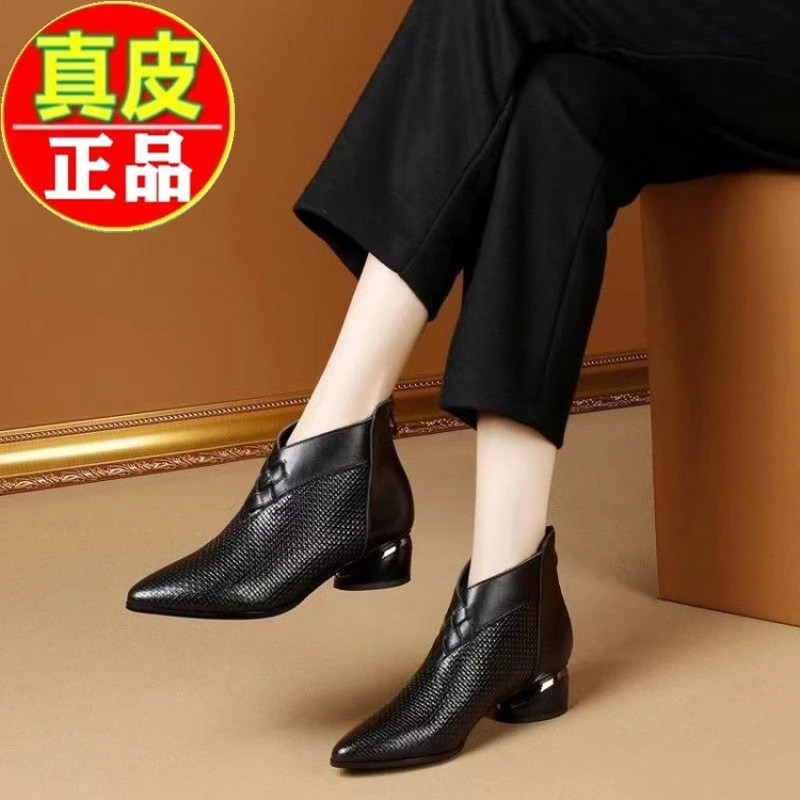 【万达撤柜】真皮短靴尖头秋冬加绒高跟靴子软底粗跟女靴子春秋单靴