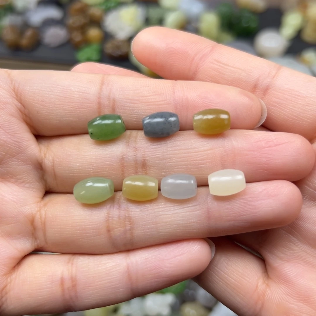 和田玉未镶嵌颈饰19.9一个多样性发其一