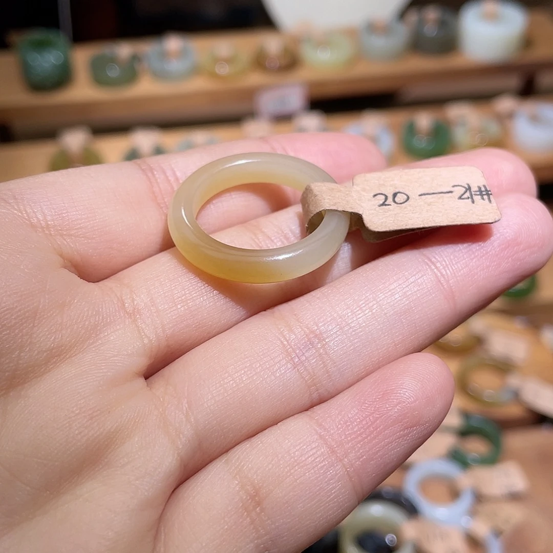 小***7和田玉未镶嵌戒指19.4