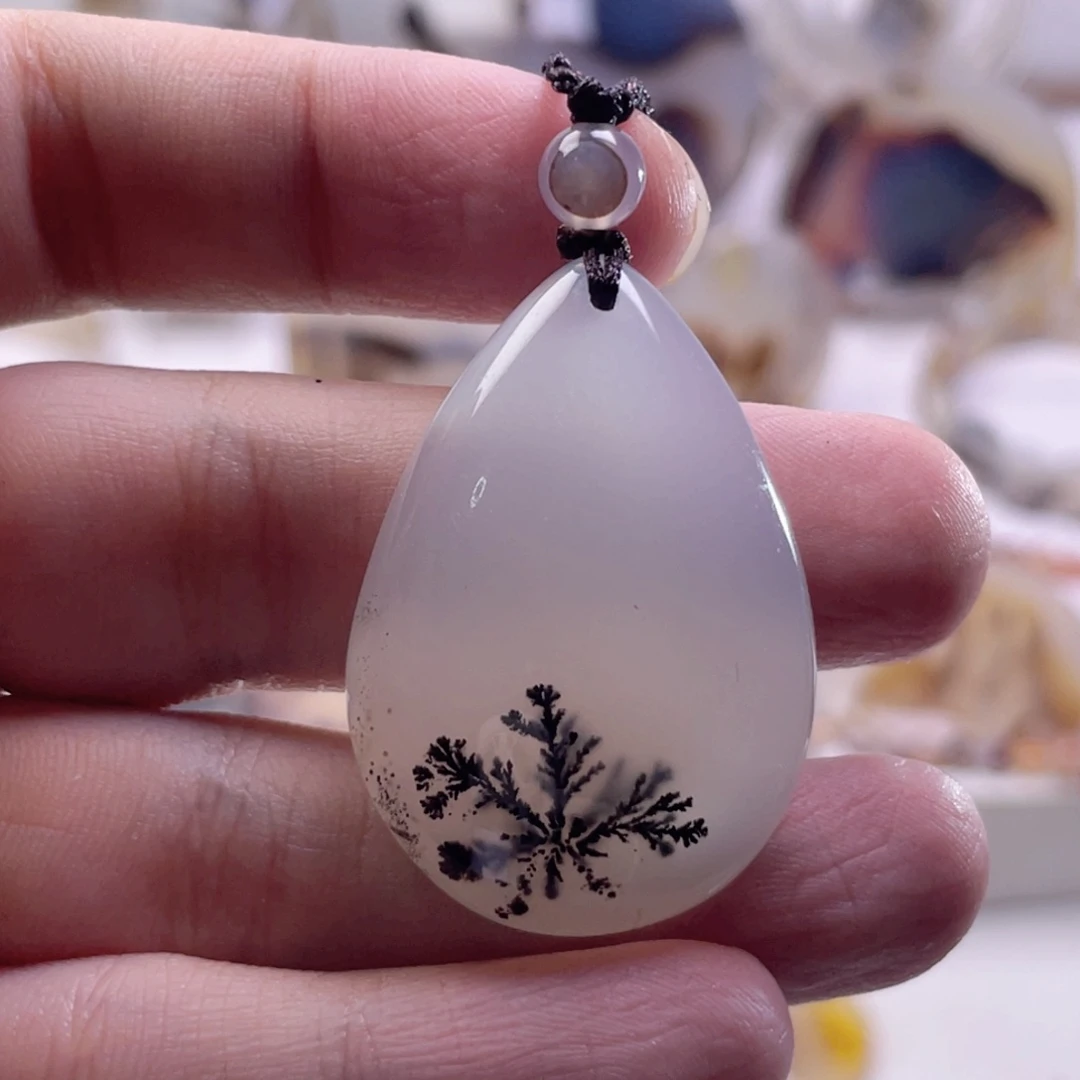 玛瑙/玉髓未镶嵌珠宝奇石