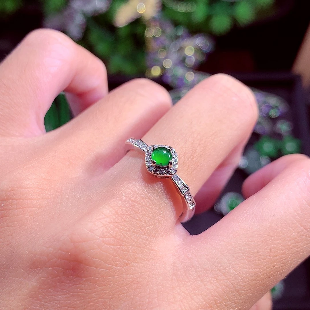 颈饰未镶嵌翡翠天然