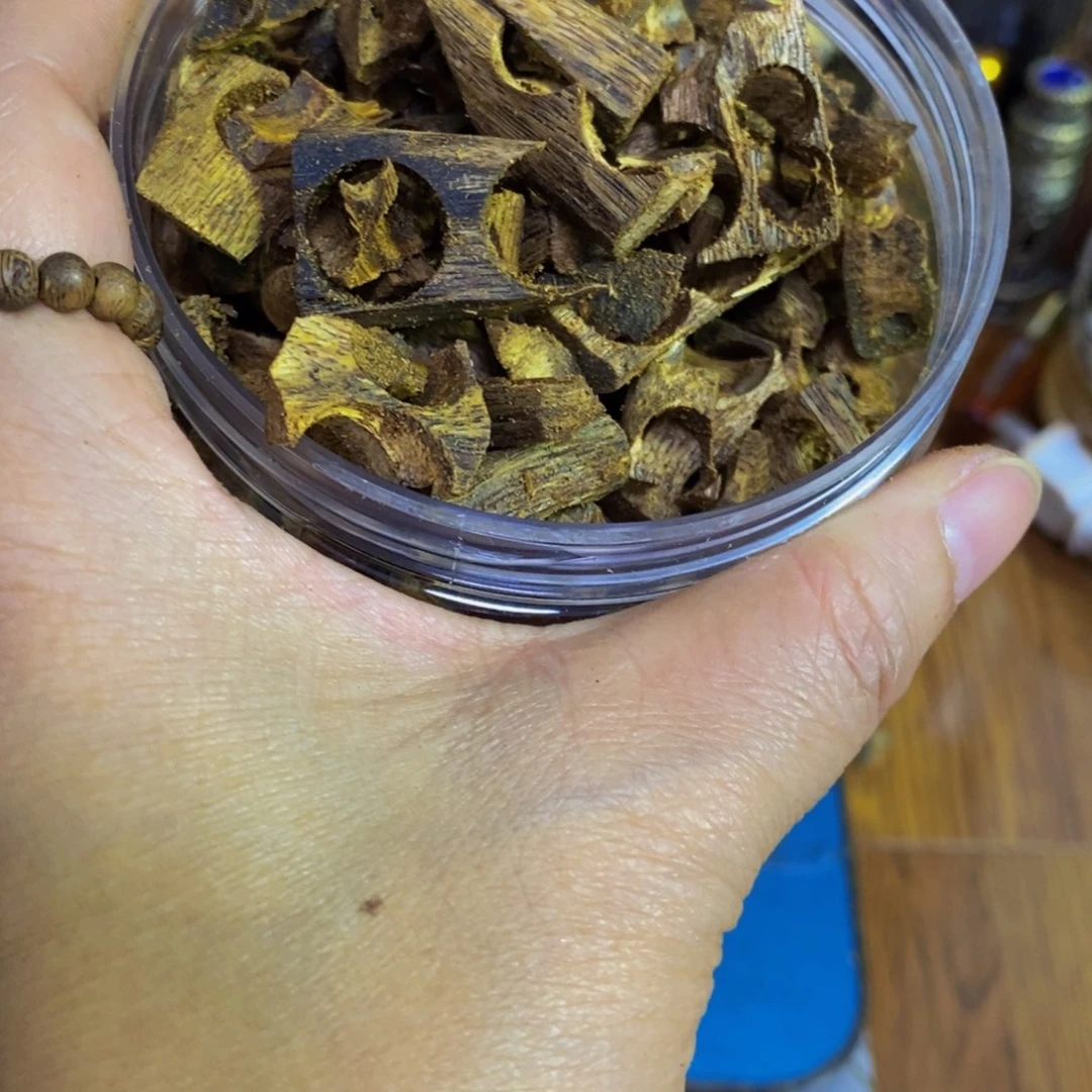 用***7沉香沉香碎屑乌身老料100克