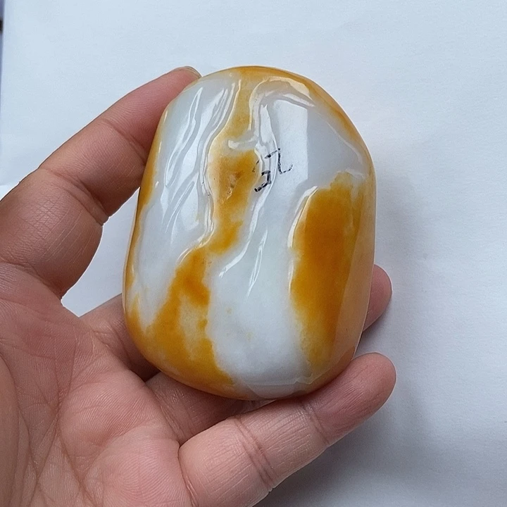 有***来未镶嵌定制翡翠缅甸