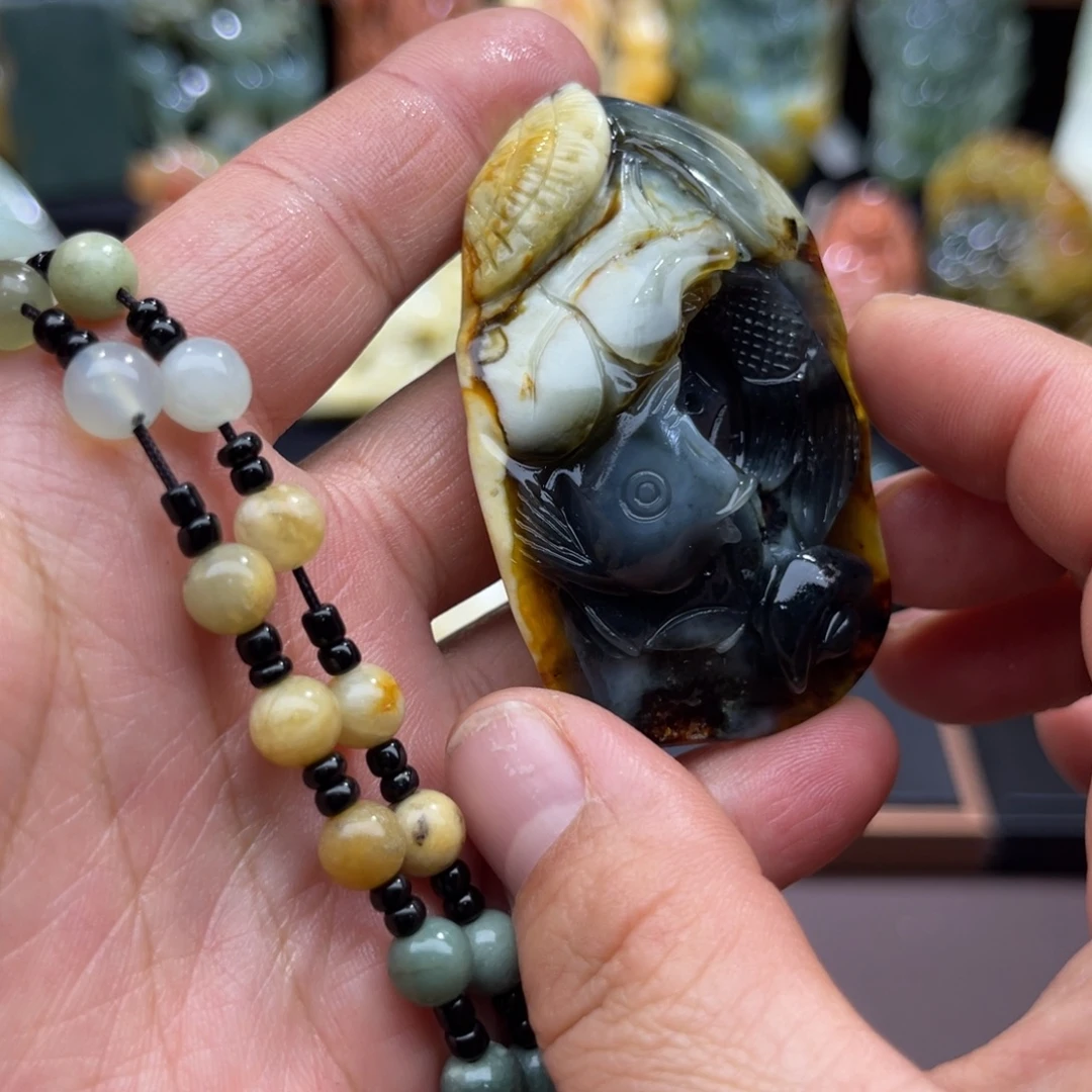 蛇纹石玉未镶嵌吊坠(赠链)