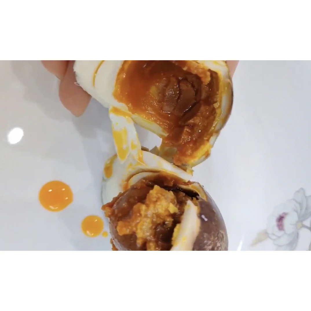 散称微山湖黑小伙烤鸭蛋12元一斤