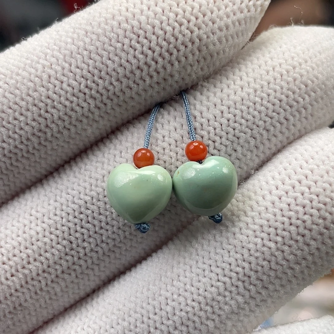 绿松石未镶嵌挂件