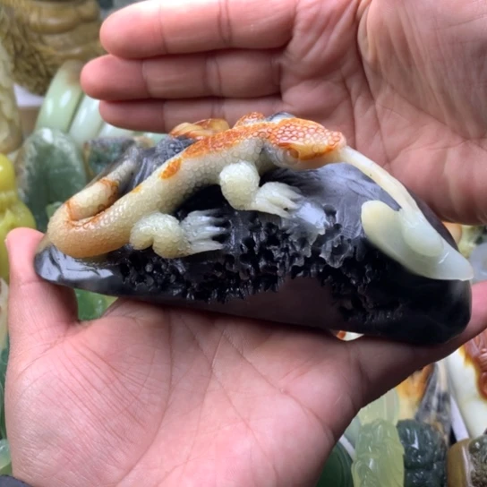 泰***王蛇纹石玉未镶嵌岫玉手把件