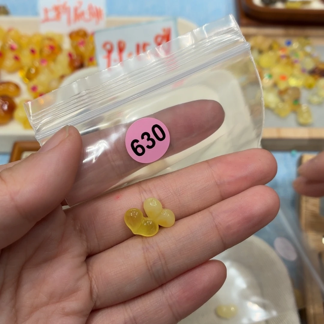 琥珀未镶嵌珠宝奇石