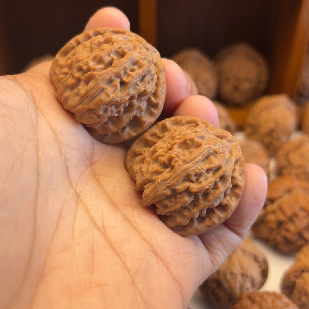 吊坠文玩核桃37三角白全品