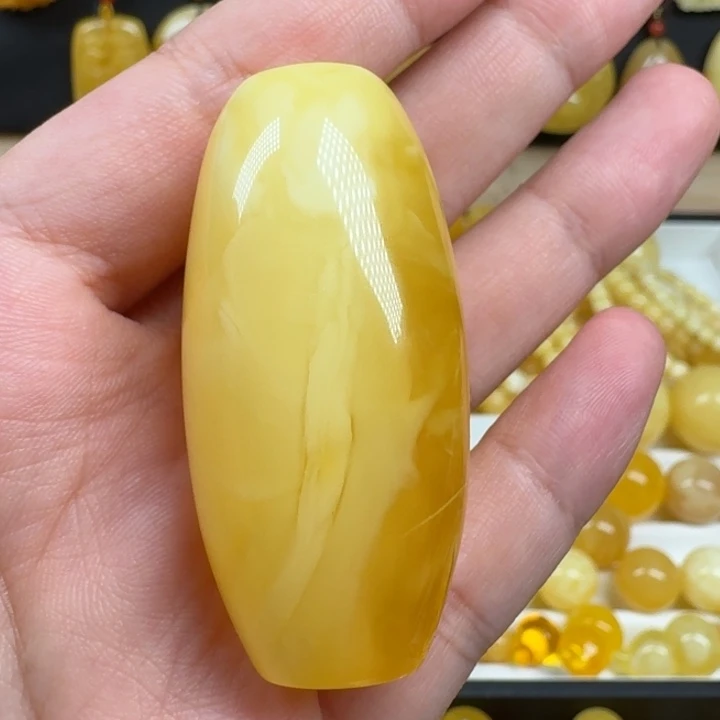 蜜蜡未镶嵌珠宝奇石