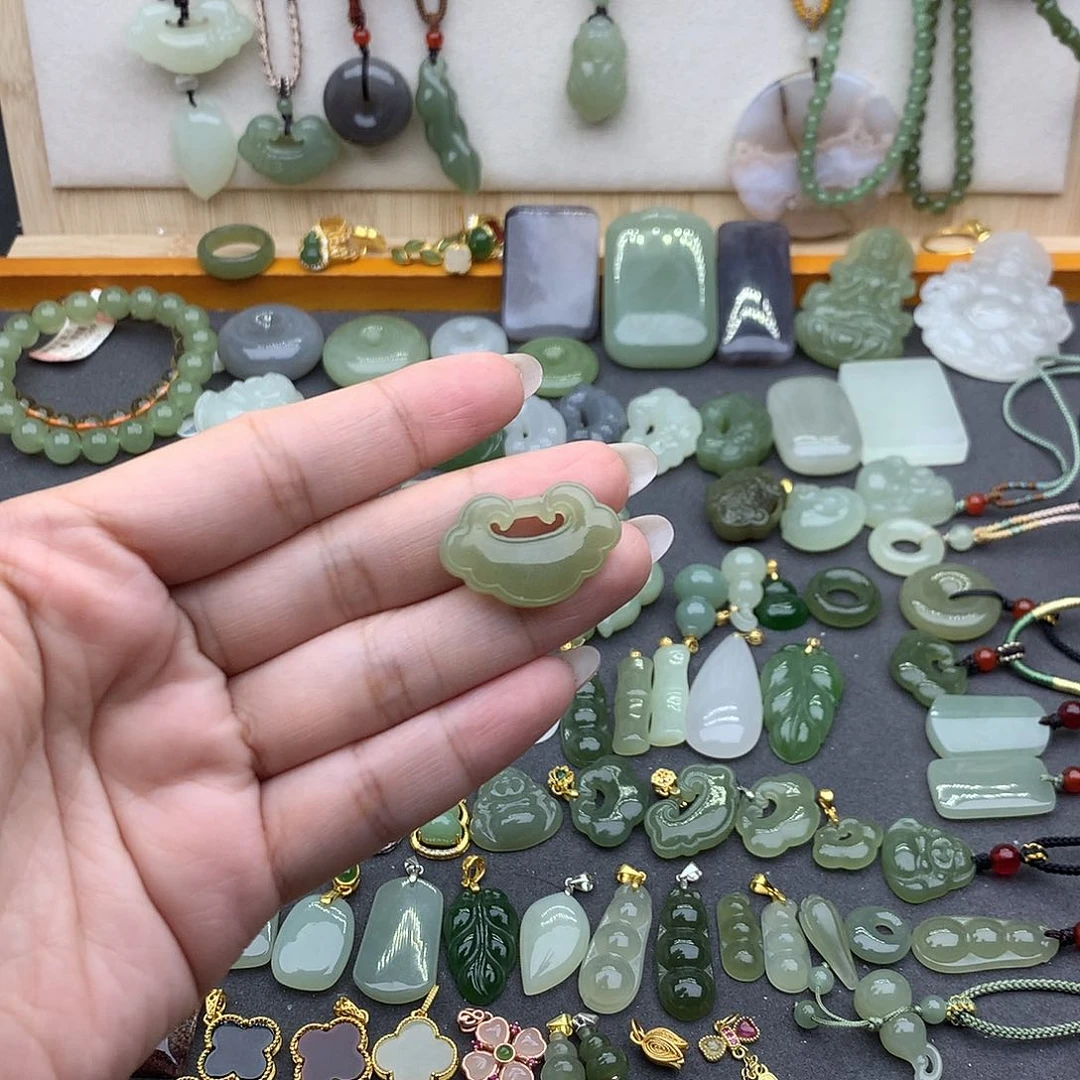 和田玉吊坠(不含链)未镶嵌