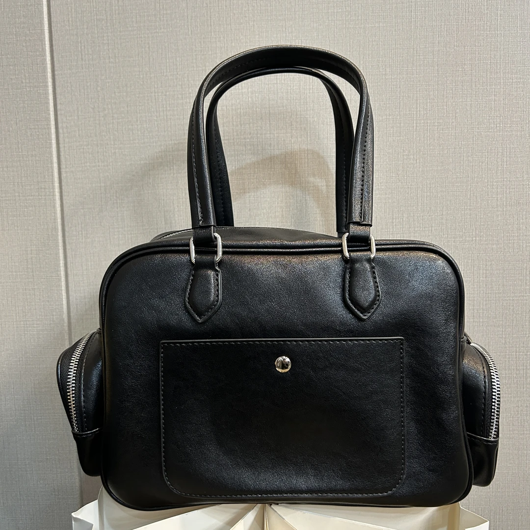 TOLEX2025新款手工时尚机车百搭女包黑色