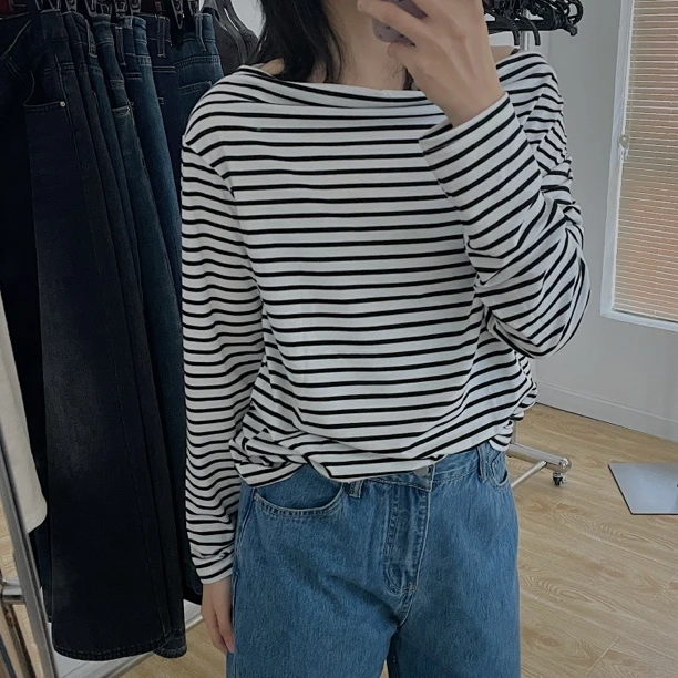 美芽 12月15日10:30am直播上新【条纹陷阱】春日松弛一字肩长袖t