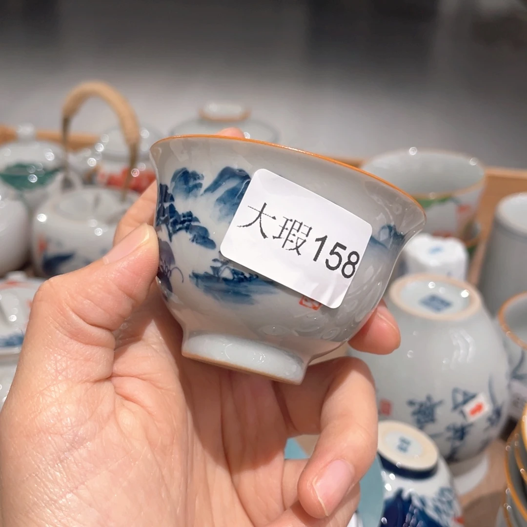 釉下彩纯手绘有瑕