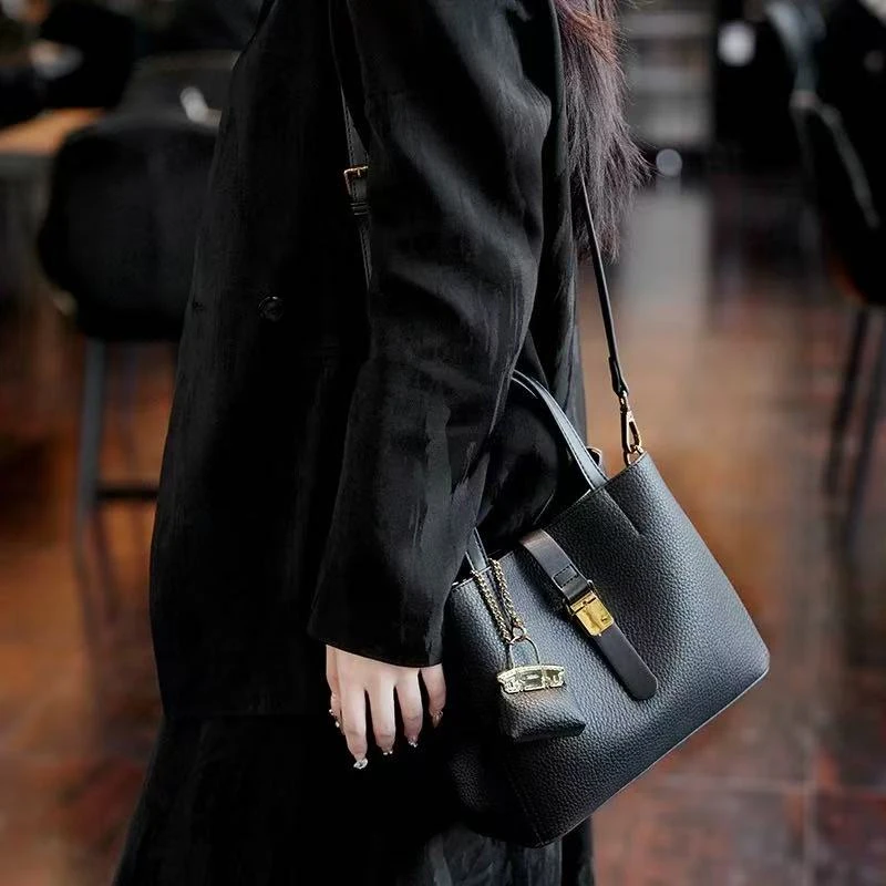 z气质女包24886时尚