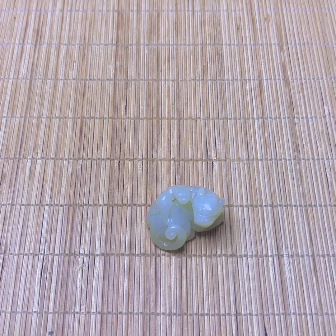 未镶嵌和田玉挂件