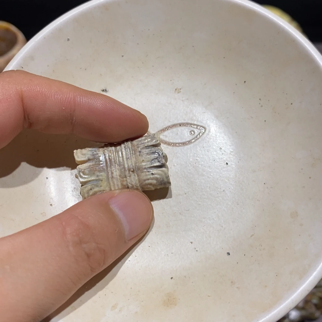 止***斋瓷片白底印花好物推荐