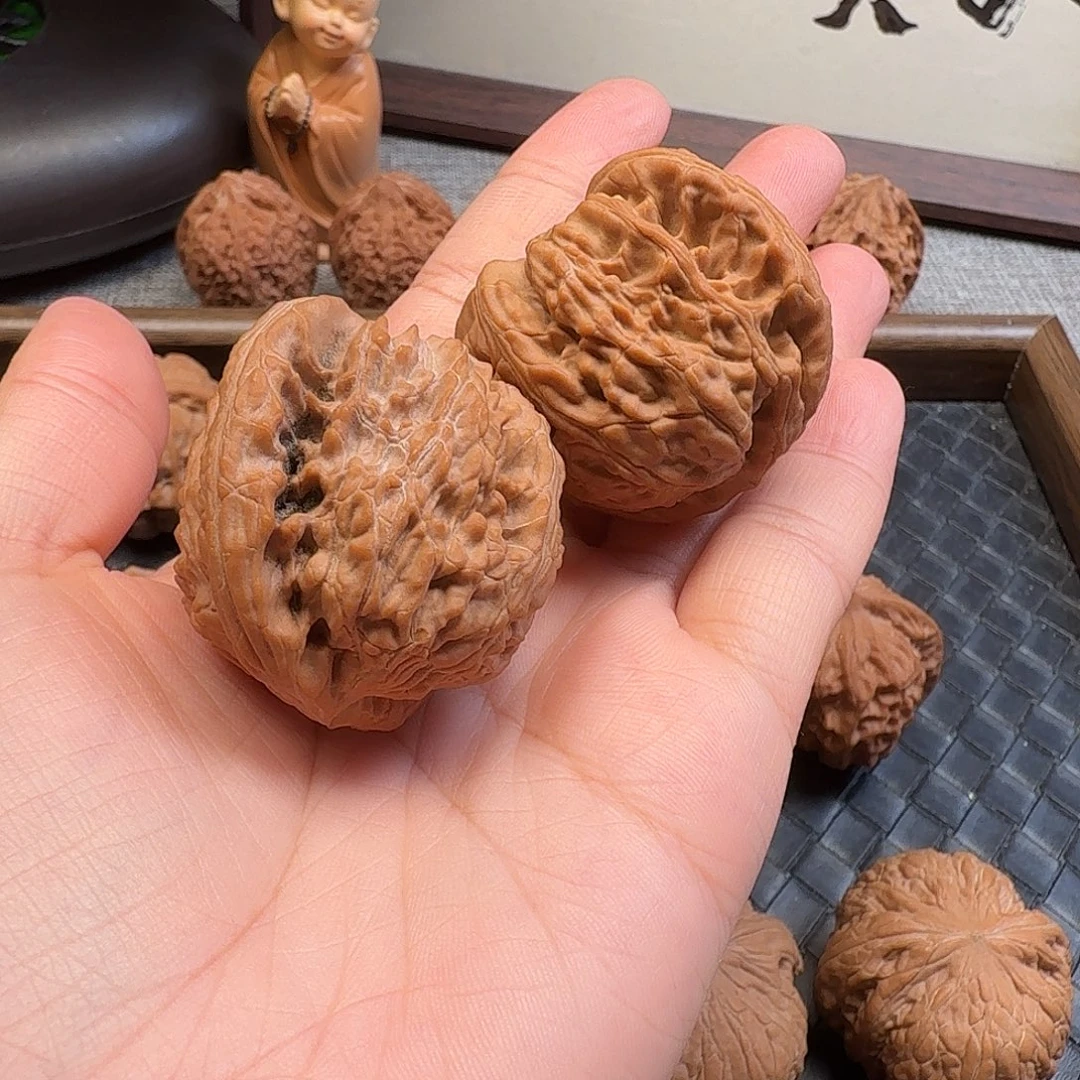 独***精文玩核桃吊坠全品白狮子43