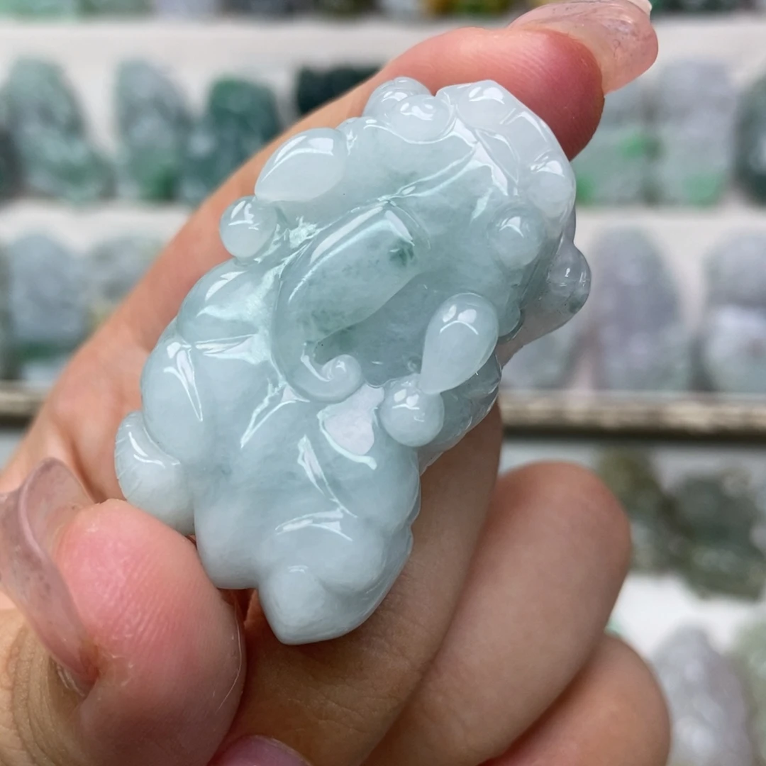 吊坠(赠链)未镶嵌翡翠口含珠