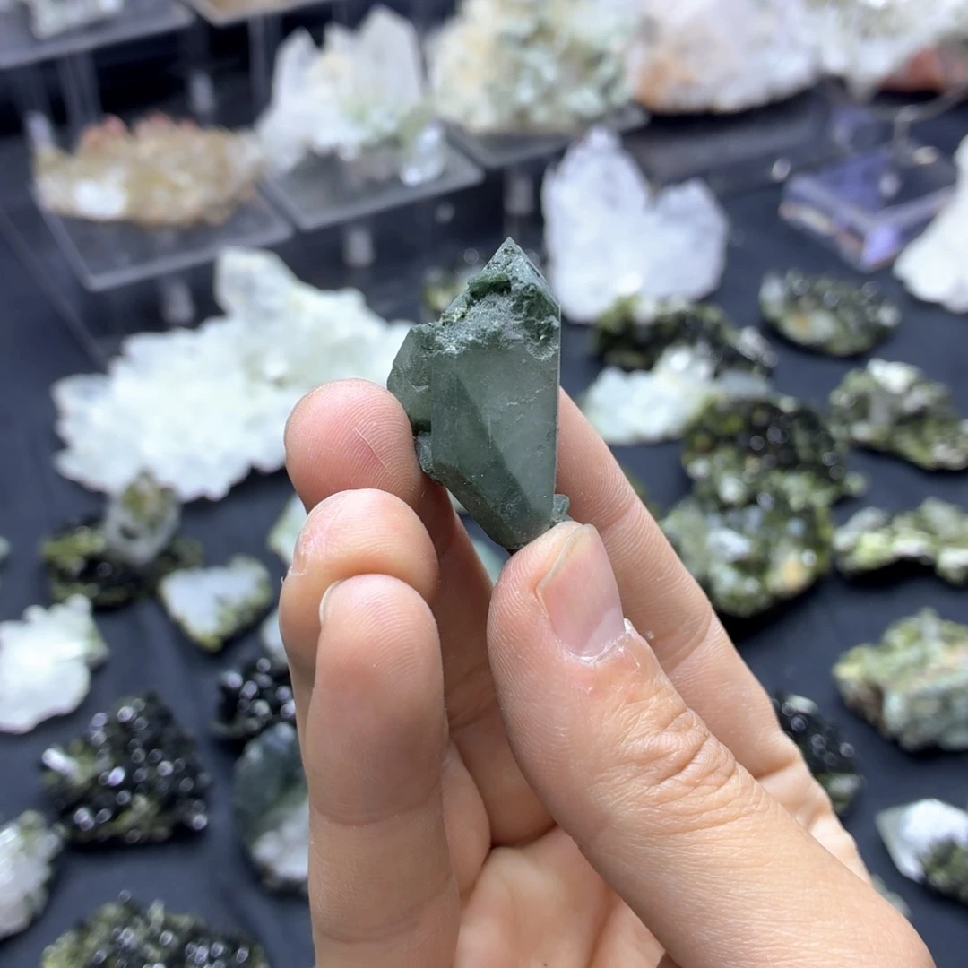 石材新货绿幽内包