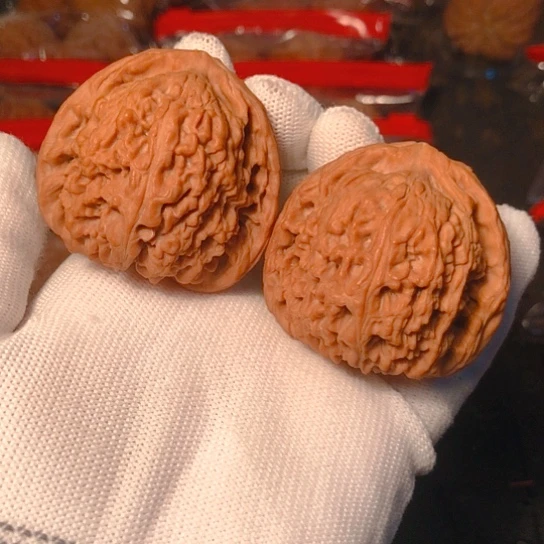 路***人文玩核桃把件南疆石45