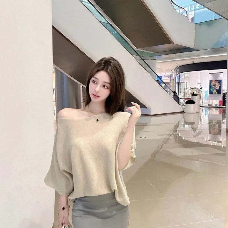 蝙蝠袖斜肩松弛感上衣夏季宽松短袖t恤慵懒风露肩冰丝针织衫上衣
