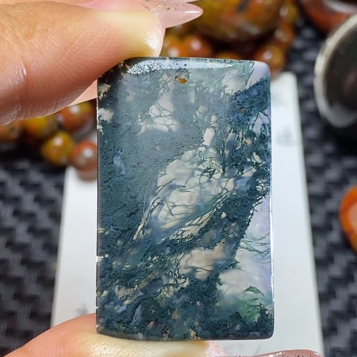 玛瑙/玉髓颈饰未镶嵌细**花