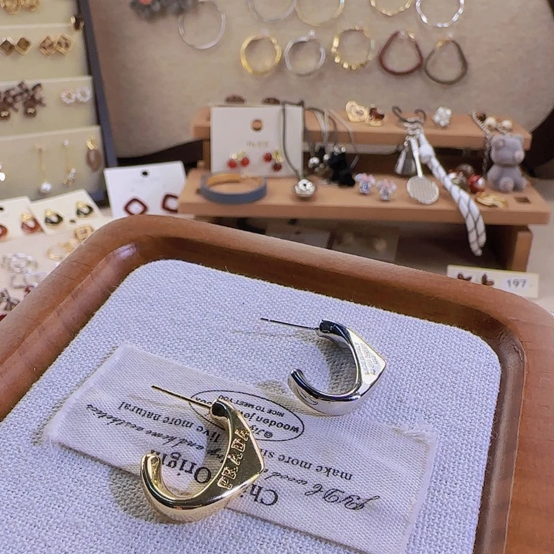 仿珍珠铜合金925银耳钉