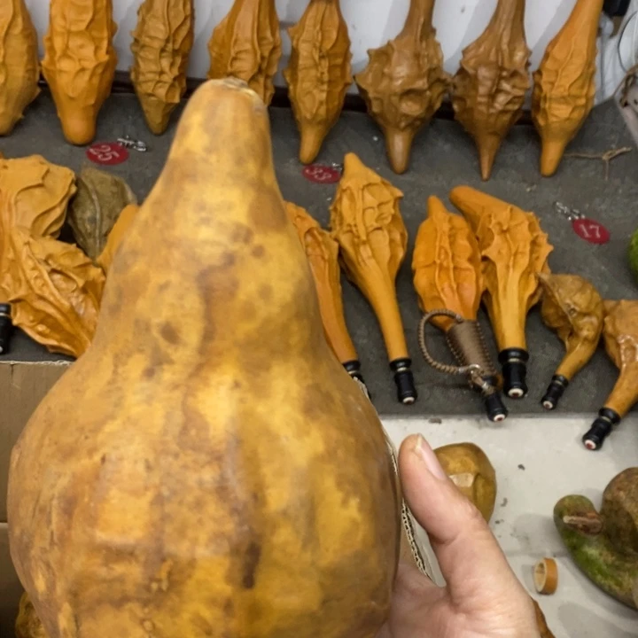 真***亮鹤首葫芦………………………..