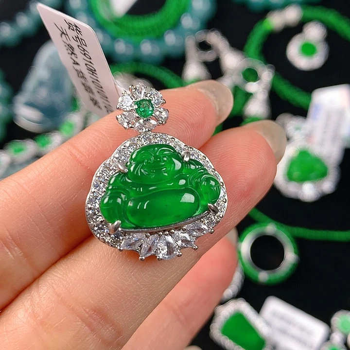 翡翠颈饰未镶嵌翡翠