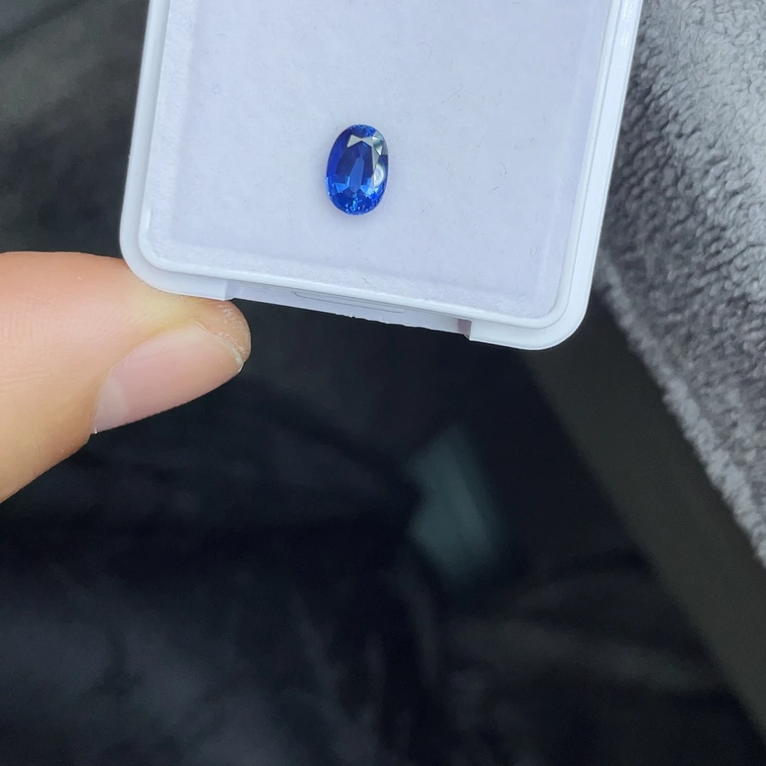 蓝宝石裸石1.262Ct