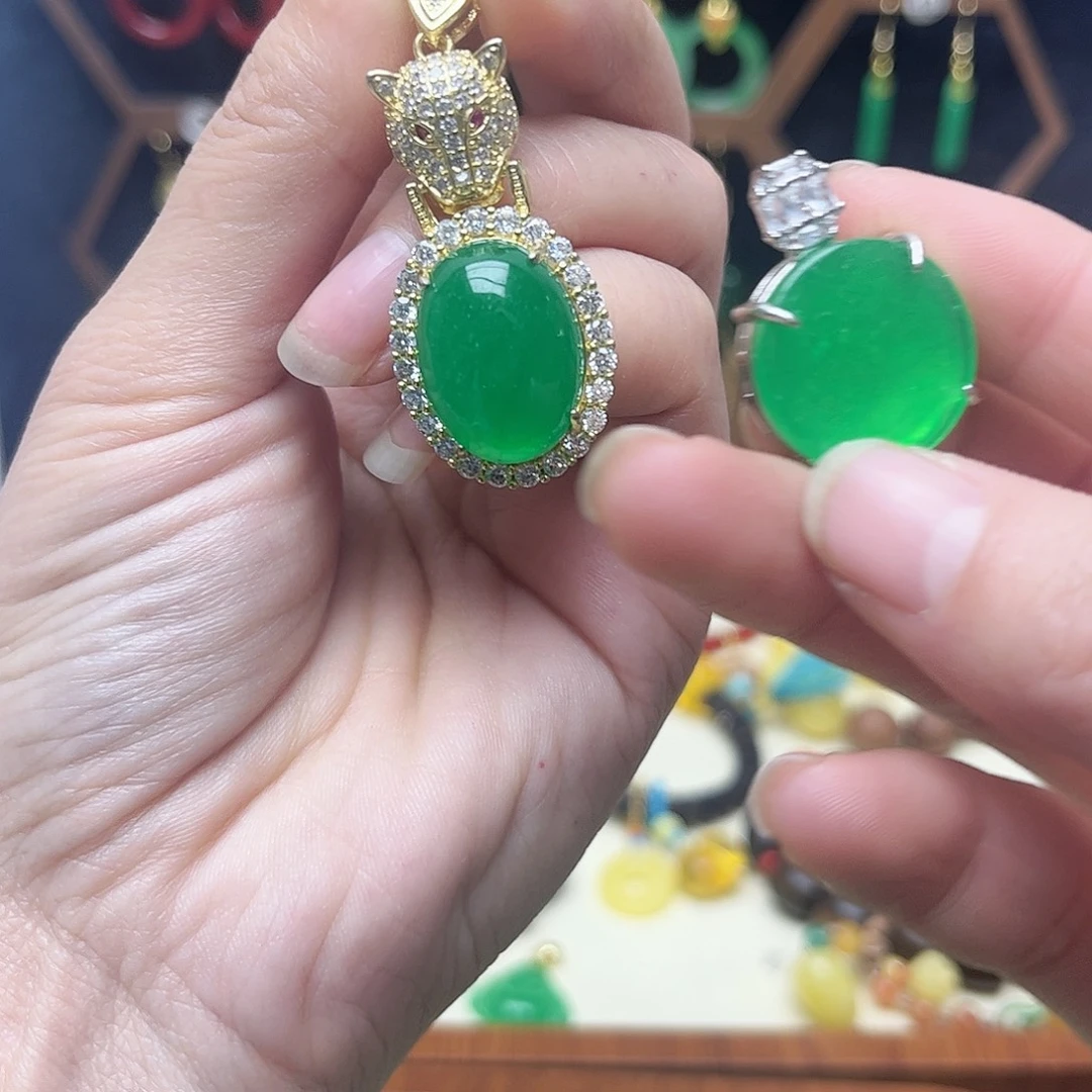 翡翠未镶嵌耳饰蛋面