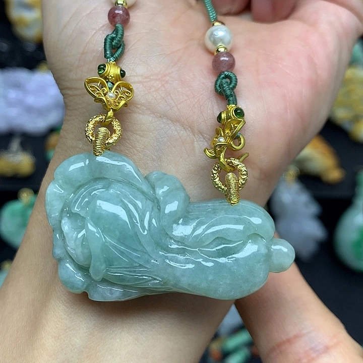 翡翠未镶嵌颈饰翡翠