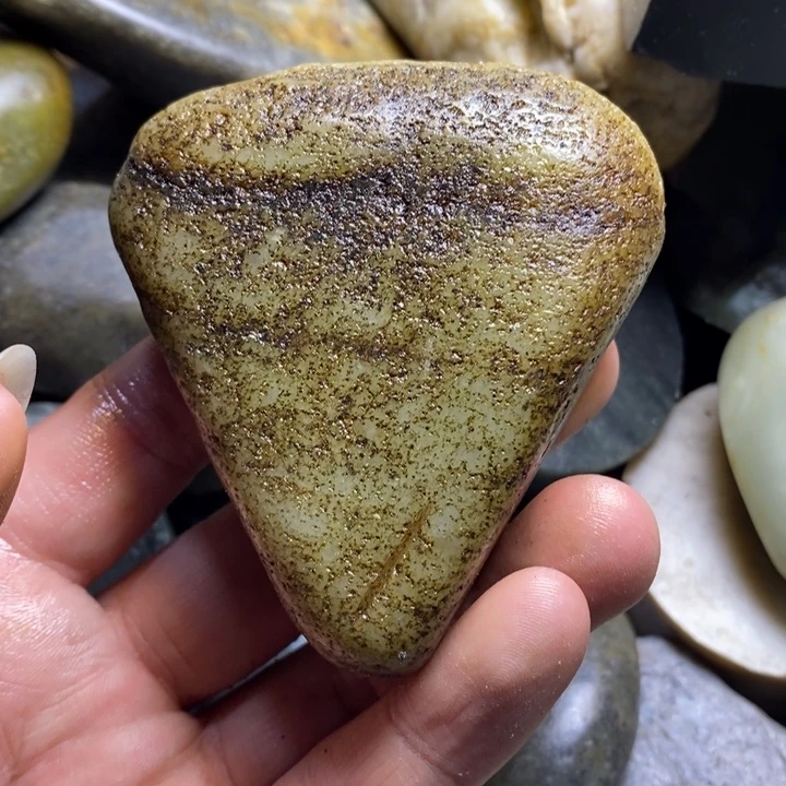 未镶嵌和田玉（糖玉）挂件