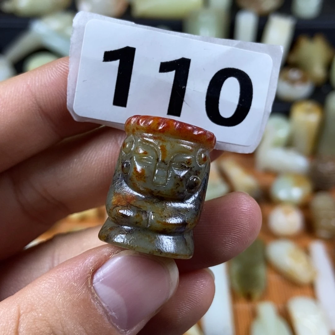 颈饰未镶嵌和田玉