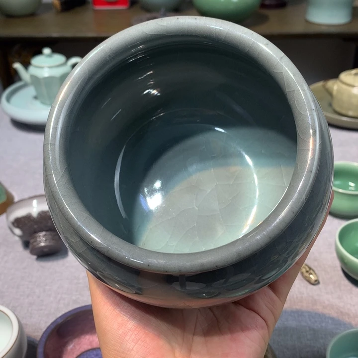 情***哥龙泉青瓷铁胎微瑕