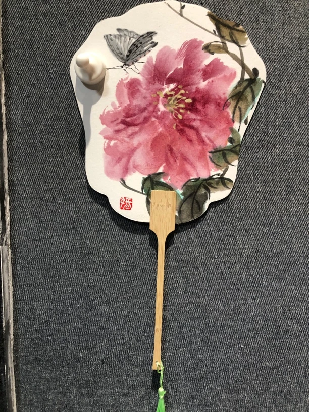 写意牡丹纸扇子水墨作品
