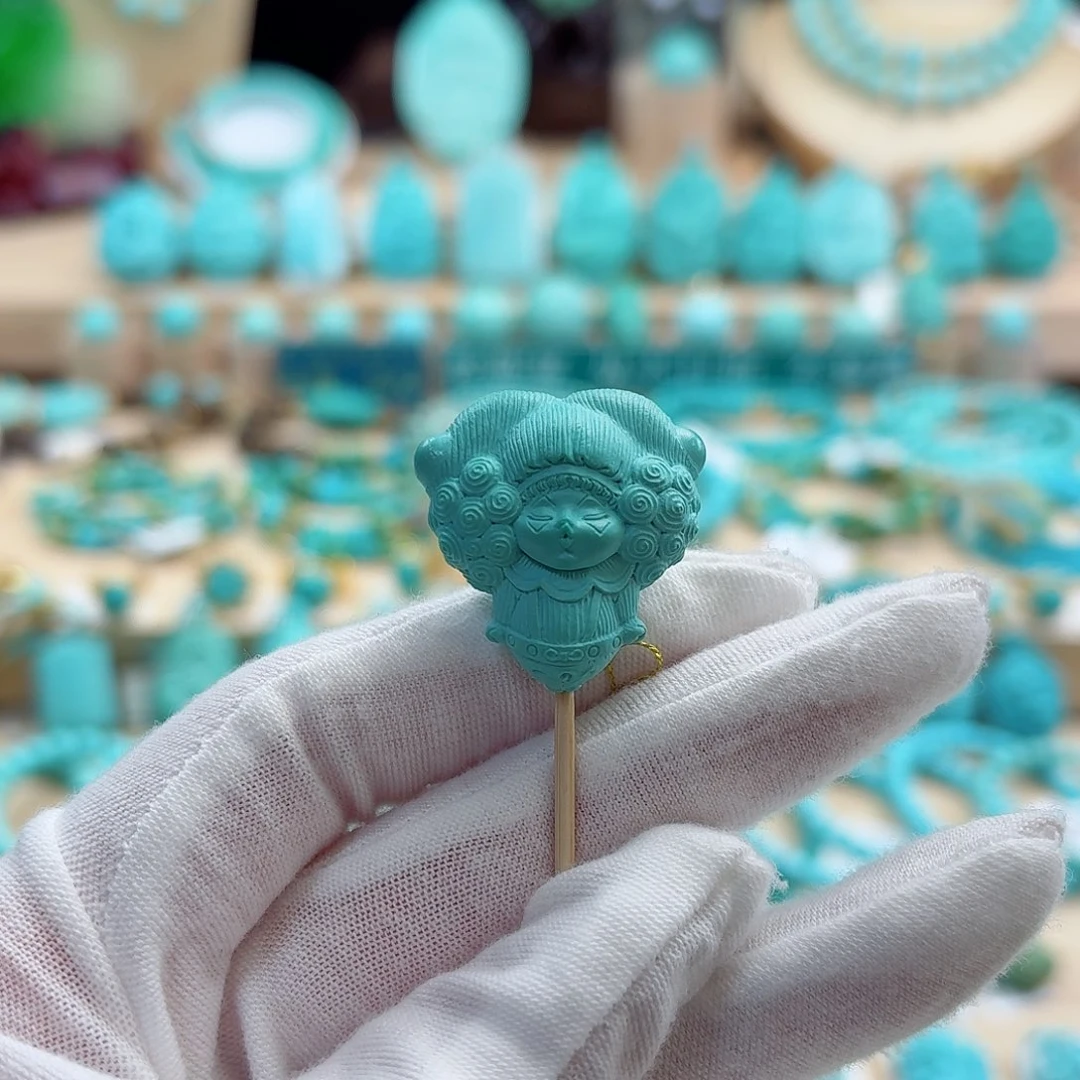 绿松石未镶嵌珠宝奇石